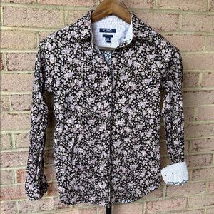 Chaps Black and Pink Floral Women's Button Down Shirt
